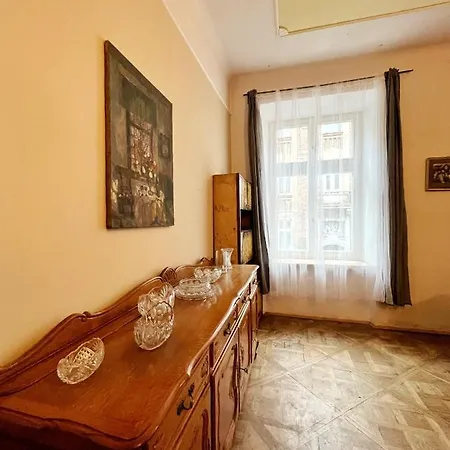 Old Town Wielopole Apartment
